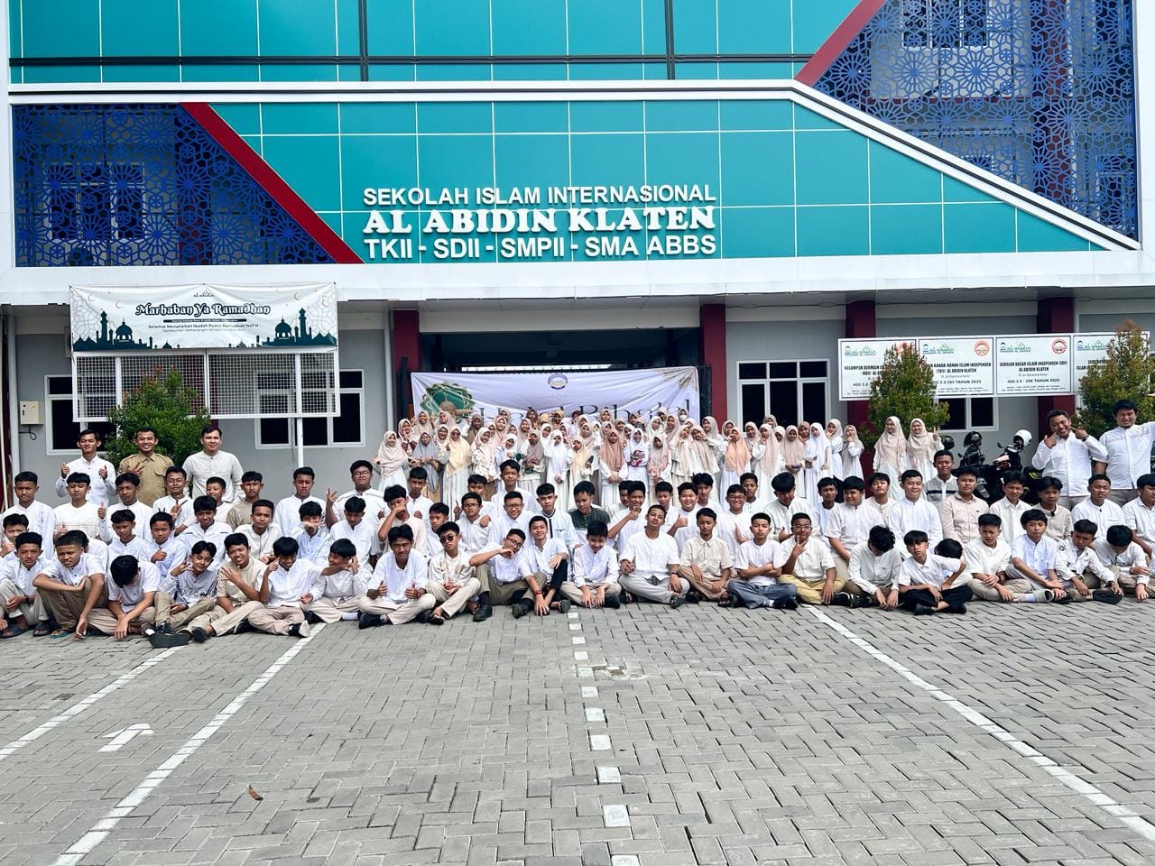 Halal Bi Halal SMPII Al Abidin Klaten Menekankan Semangat Memaafkan dan Kebersamaan